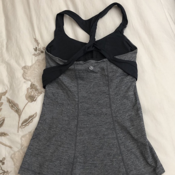 Grey lululemon tank - Picture 2 of 5